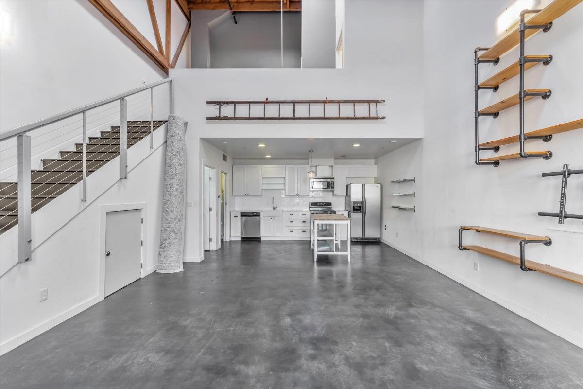 Detail Gallery Image 1 of 1 For 1510 32nd St #2,  Emeryville,  CA 94608 - 1 Beds | 1/1 Baths