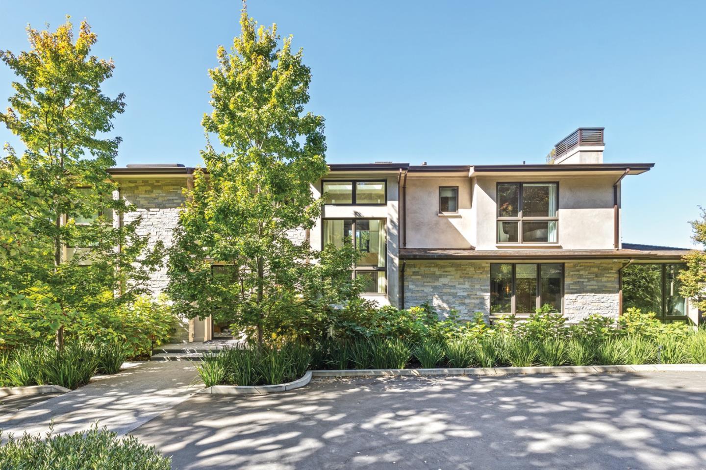 Detail Gallery Image 2 of 57 For 1 Tallwood Ct, Atherton,  CA 94027 - 6 Beds | 6/3 Baths