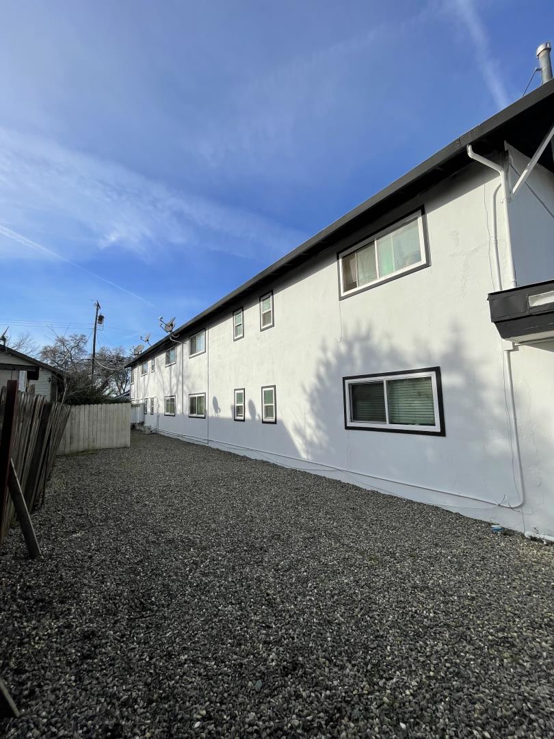 Detail Gallery Image 2 of 6 For 2382 Boxwood St, Sacramento,  CA 95815 - – Beds | – Baths