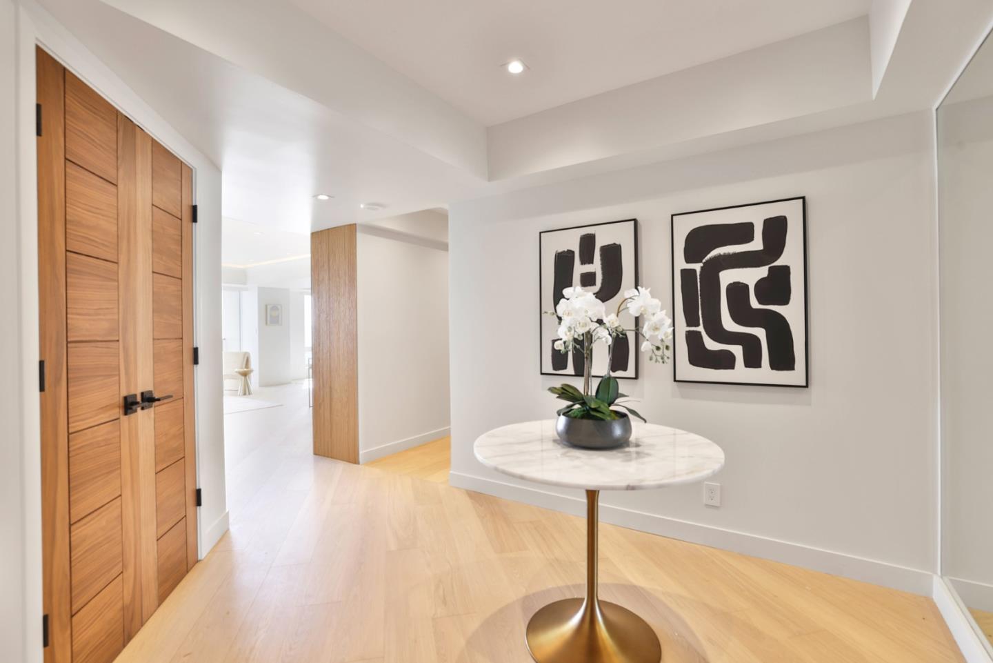 Detail Gallery Image 2 of 32 For 1177 California St #1414,  San Francisco,  CA 94108 - 2 Beds | 2/1 Baths