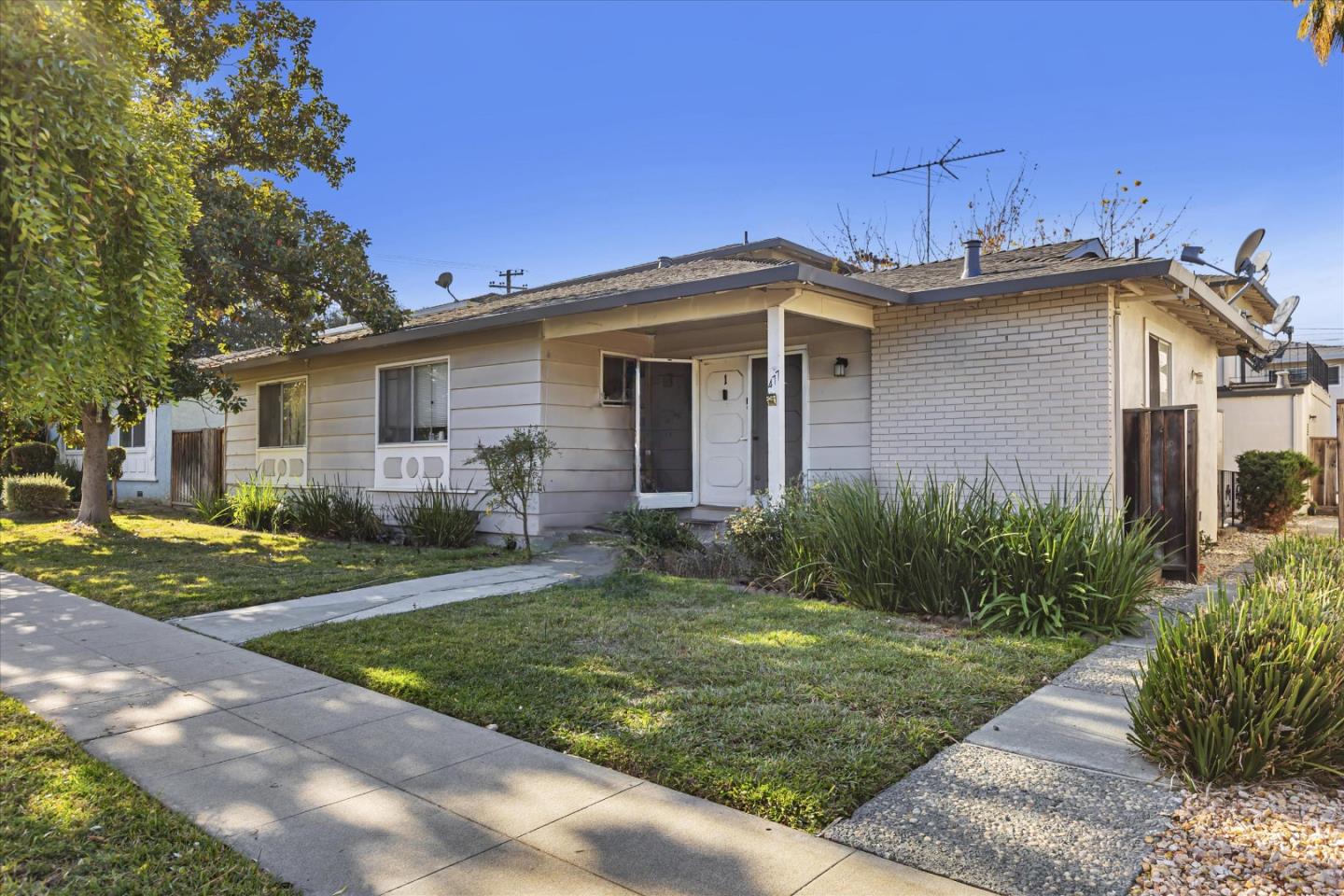 Detail Gallery Image 2 of 23 For 477 Greendale Way, San Jose,  CA 95129 - – Beds | – Baths