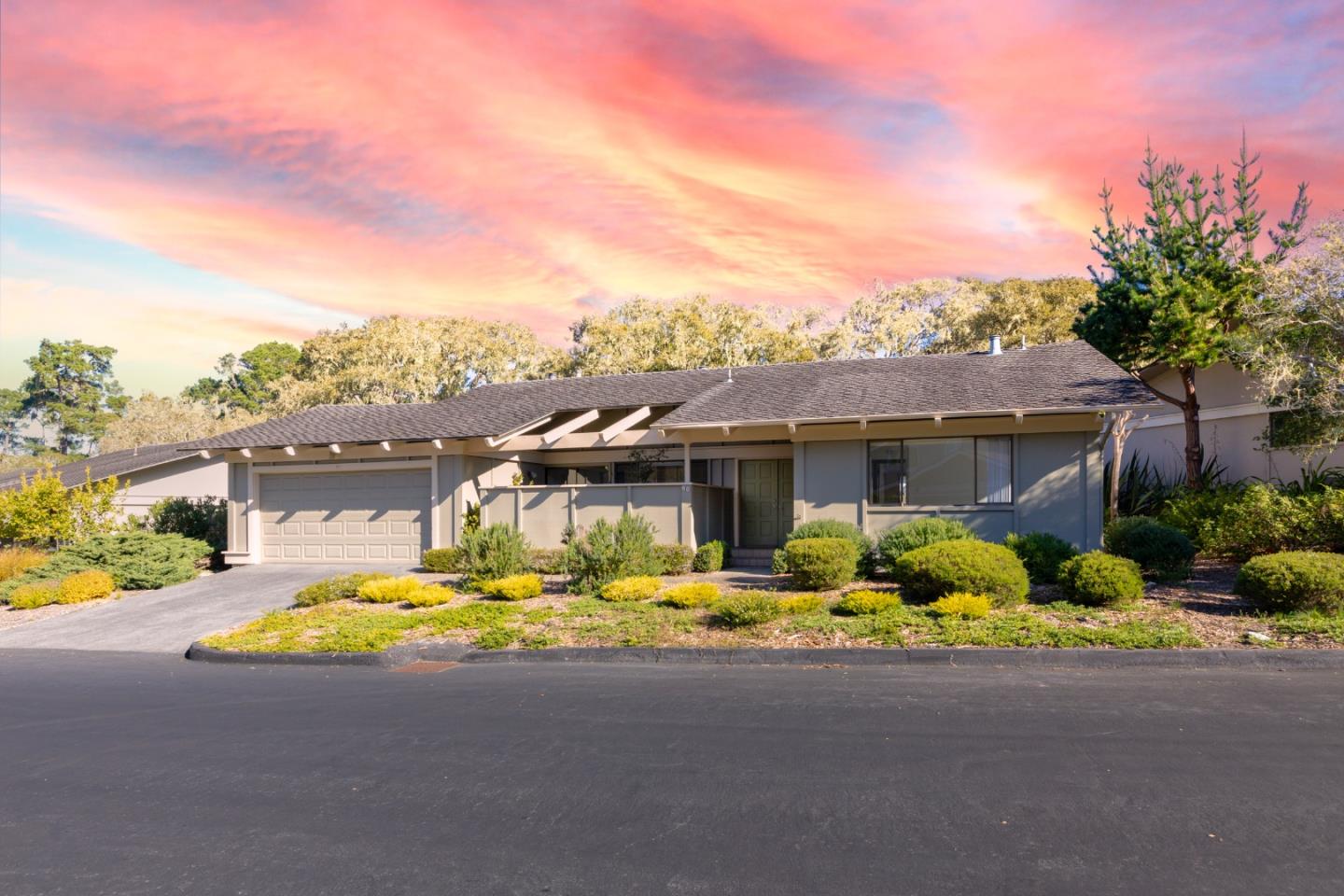 60 Country Club Gate, Pacific Grove, CA 93950 photo 2
