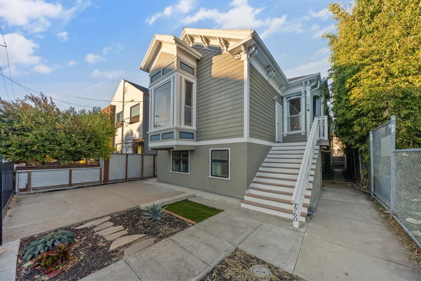 1762 Goss Street, Oakland, California 94607, 7 Bedrooms Bedrooms, ,6 BathroomsBathrooms,Residential,For Sale,1762 Goss Street,ML81991380