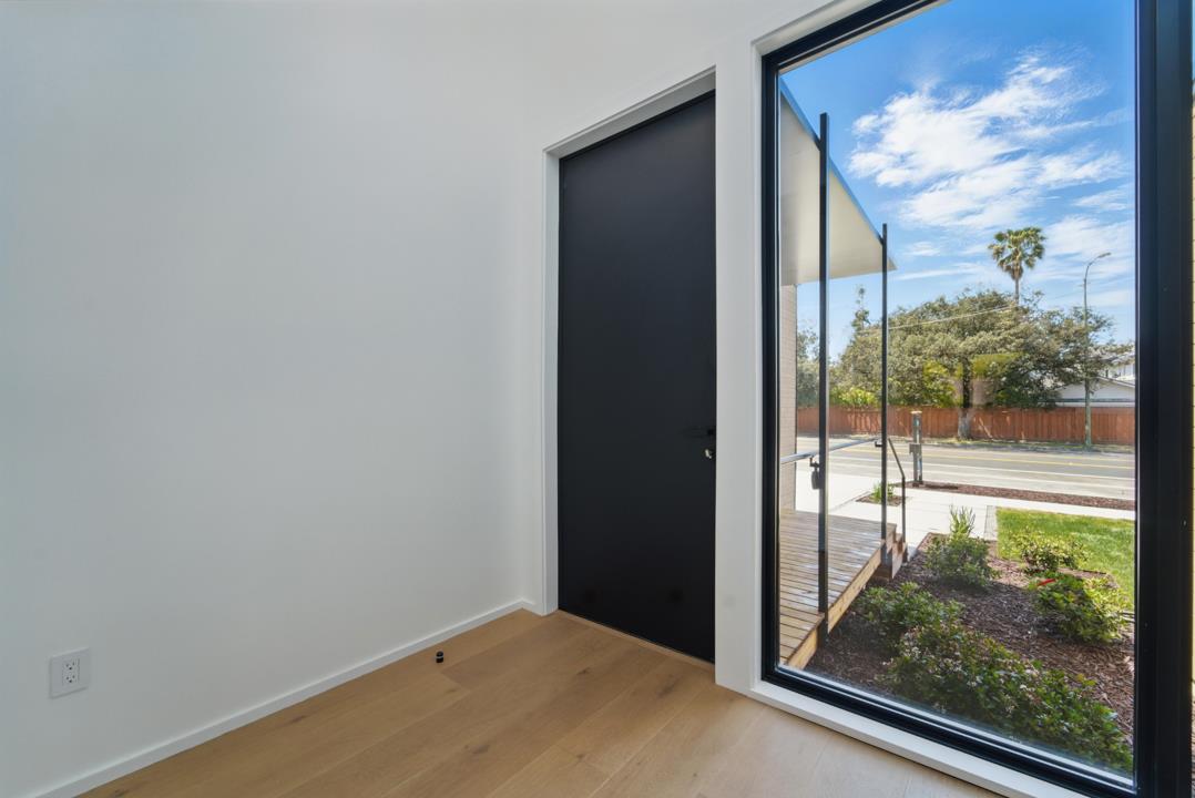 Detail Gallery Image 3 of 46 For 1464 Miller Ave, San Jose,  CA 95129 - 5 Beds | 3 Baths