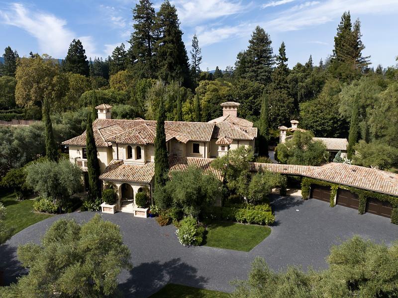 Detail Gallery Image 25 of 27 For 35 Barry Ln, Atherton,  CA 94027 - 6 Beds | 7/2 Baths