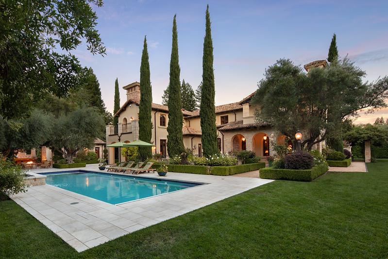 Detail Gallery Image 26 of 27 For 35 Barry Ln, Atherton,  CA 94027 - 6 Beds | 7/2 Baths