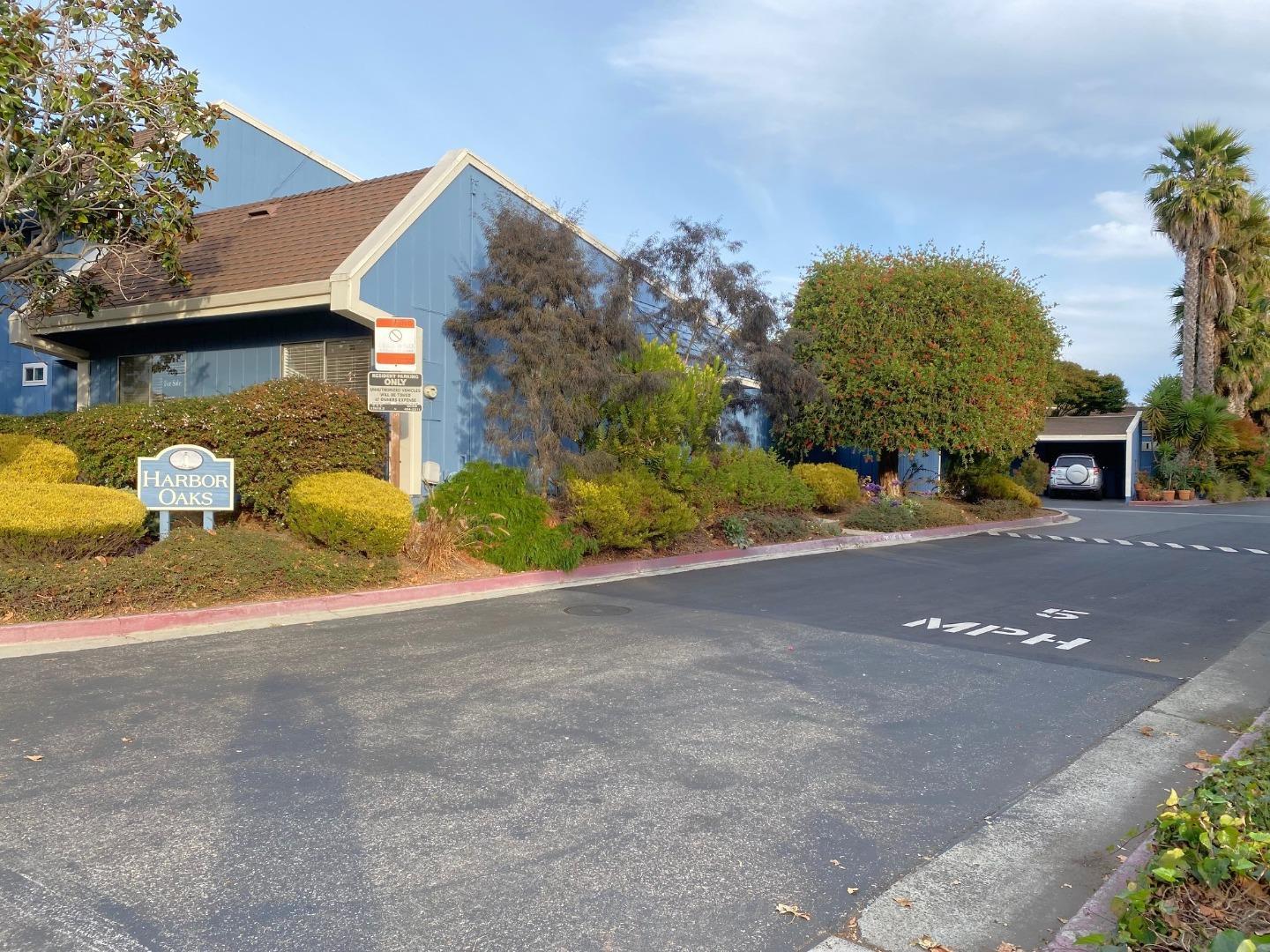Detail Gallery Image 2 of 48 For 1420 7th Ave, Santa Cruz,  CA 95062 - 3 Beds | 1 Baths