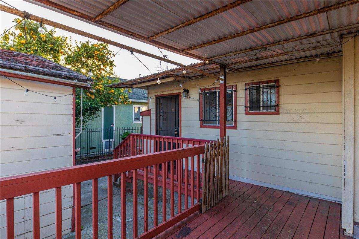 Detail Gallery Image 34 of 36 For 3014 Coolidge Ave, Oakland,  CA 94602 - 3 Beds | 1 Baths