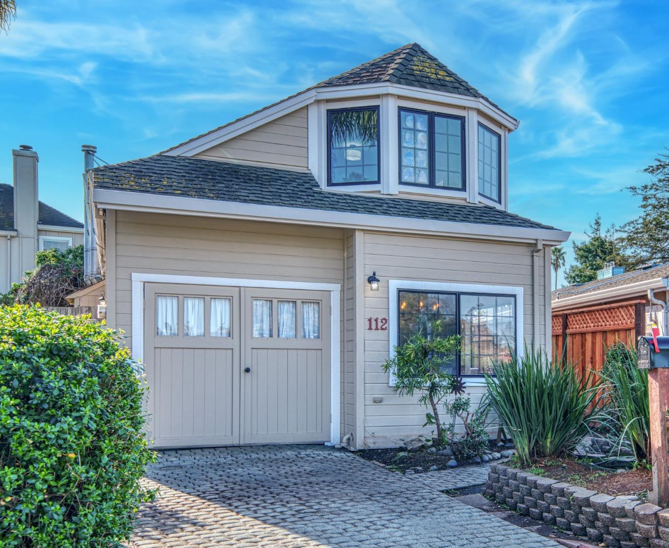 Detail Gallery Image 2 of 41 For 112 Errett Cir, Santa Cruz,  CA 95060 - 2 Beds | 1/1 Baths