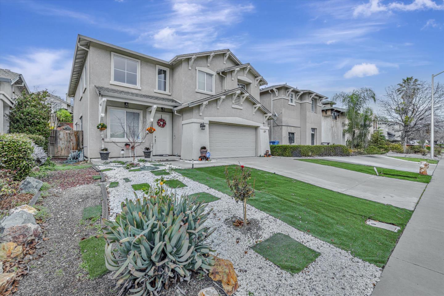 Detail Gallery Image 2 of 39 For 4064 Montgomery Hill Dr, Antioch,  CA 94531 - 4 Beds | 3 Baths