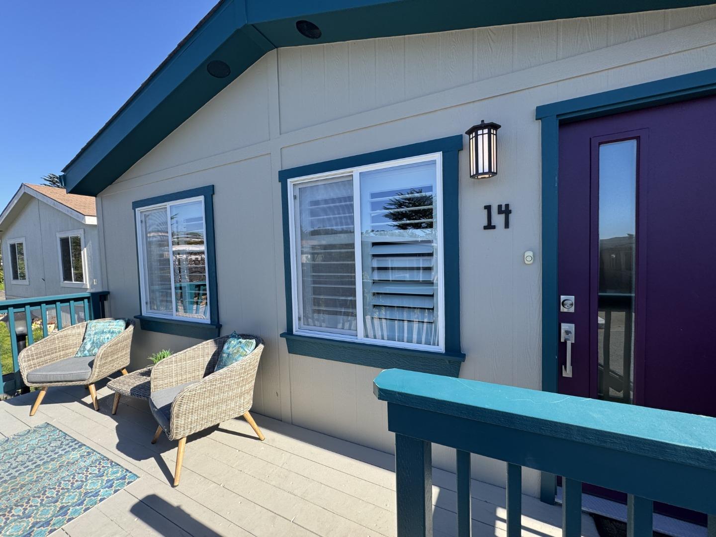 Detail Gallery Image 2 of 12 For 14 Sea Shell #14,  Half Moon Bay,  CA 94019 - 2 Beds | 2 Baths