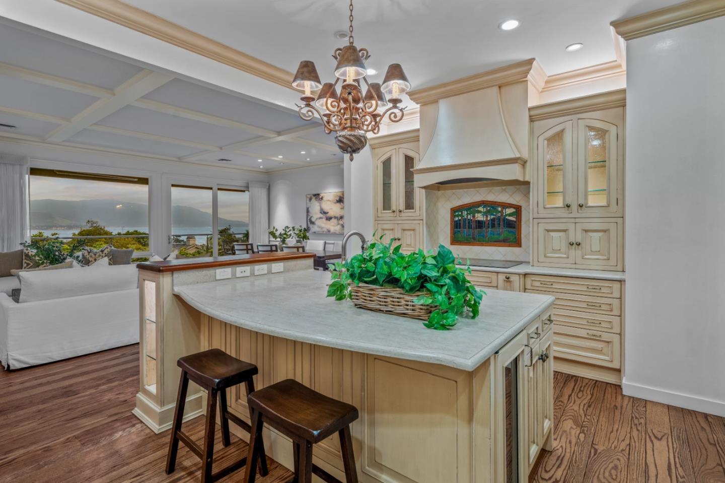 Detail Gallery Image 11 of 42 For 3307 17 Mile Drive #3,  Pebble Beach,  CA 93953 - 4 Beds | 3/1 Baths
