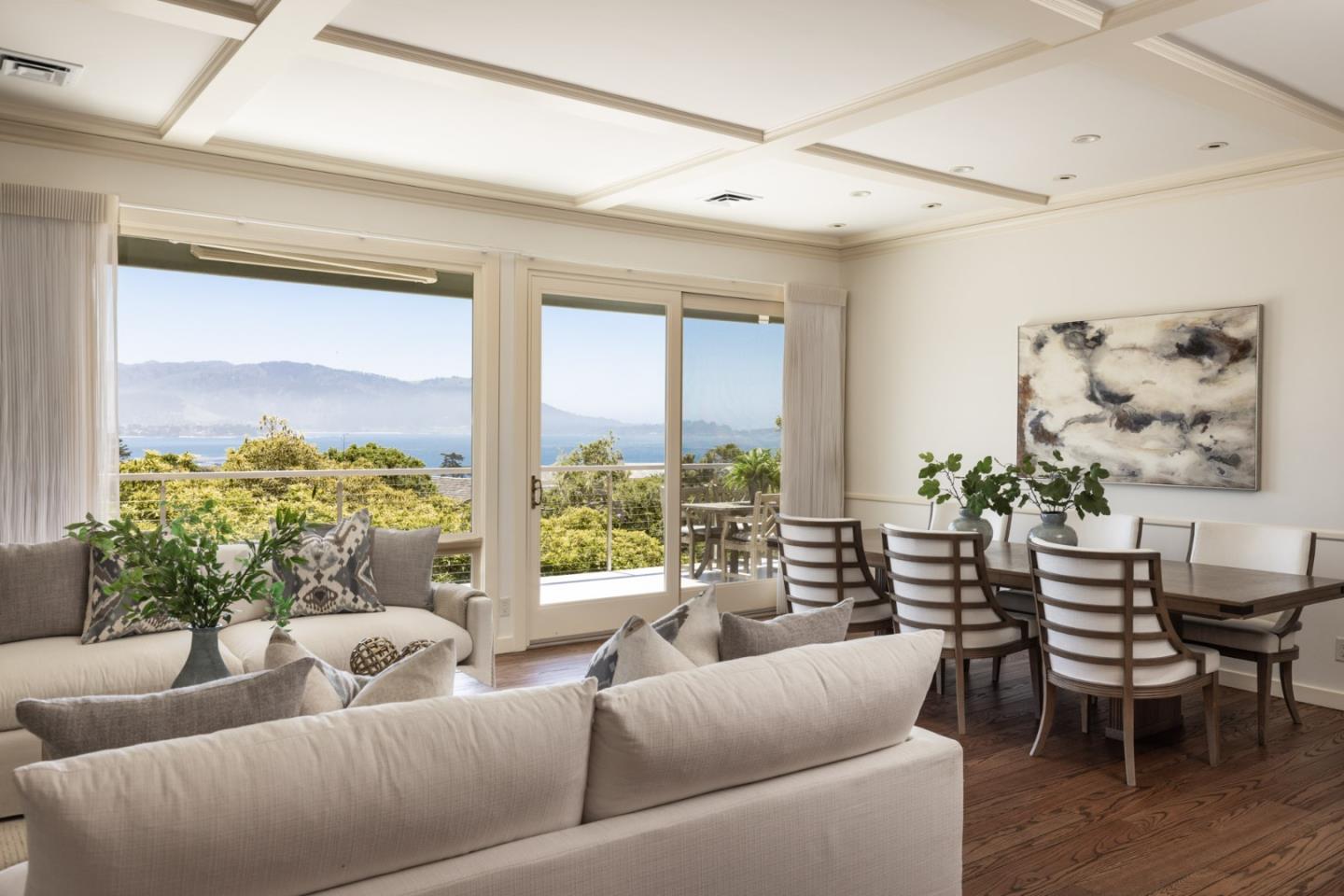 Detail Gallery Image 2 of 42 For 3307 17 Mile Drive #3,  Pebble Beach,  CA 93953 - 4 Beds | 3/1 Baths