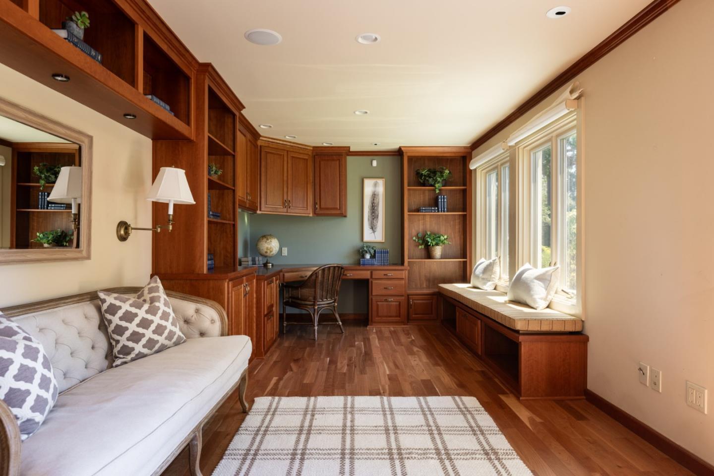 Detail Gallery Image 23 of 42 For 3307 17 Mile Drive #3,  Pebble Beach,  CA 93953 - 4 Beds | 3/1 Baths