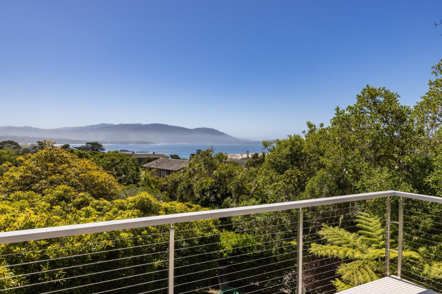 Detail Gallery Image 26 of 42 For 3307 17 Mile Drive #3,  Pebble Beach,  CA 93953 - 4 Beds | 3/1 Baths
