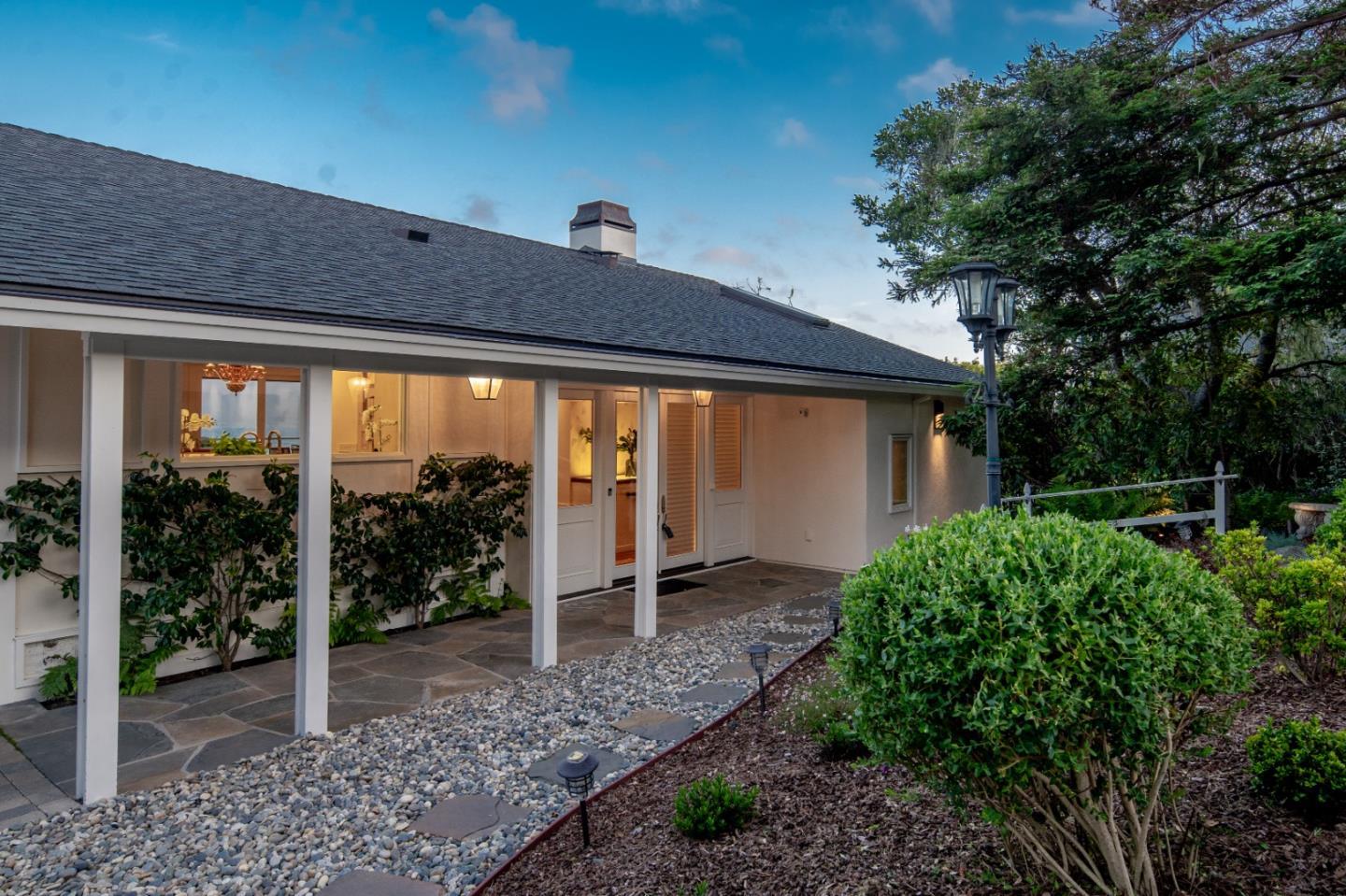 Detail Gallery Image 29 of 42 For 3307 17 Mile Drive #3,  Pebble Beach,  CA 93953 - 4 Beds | 3/1 Baths