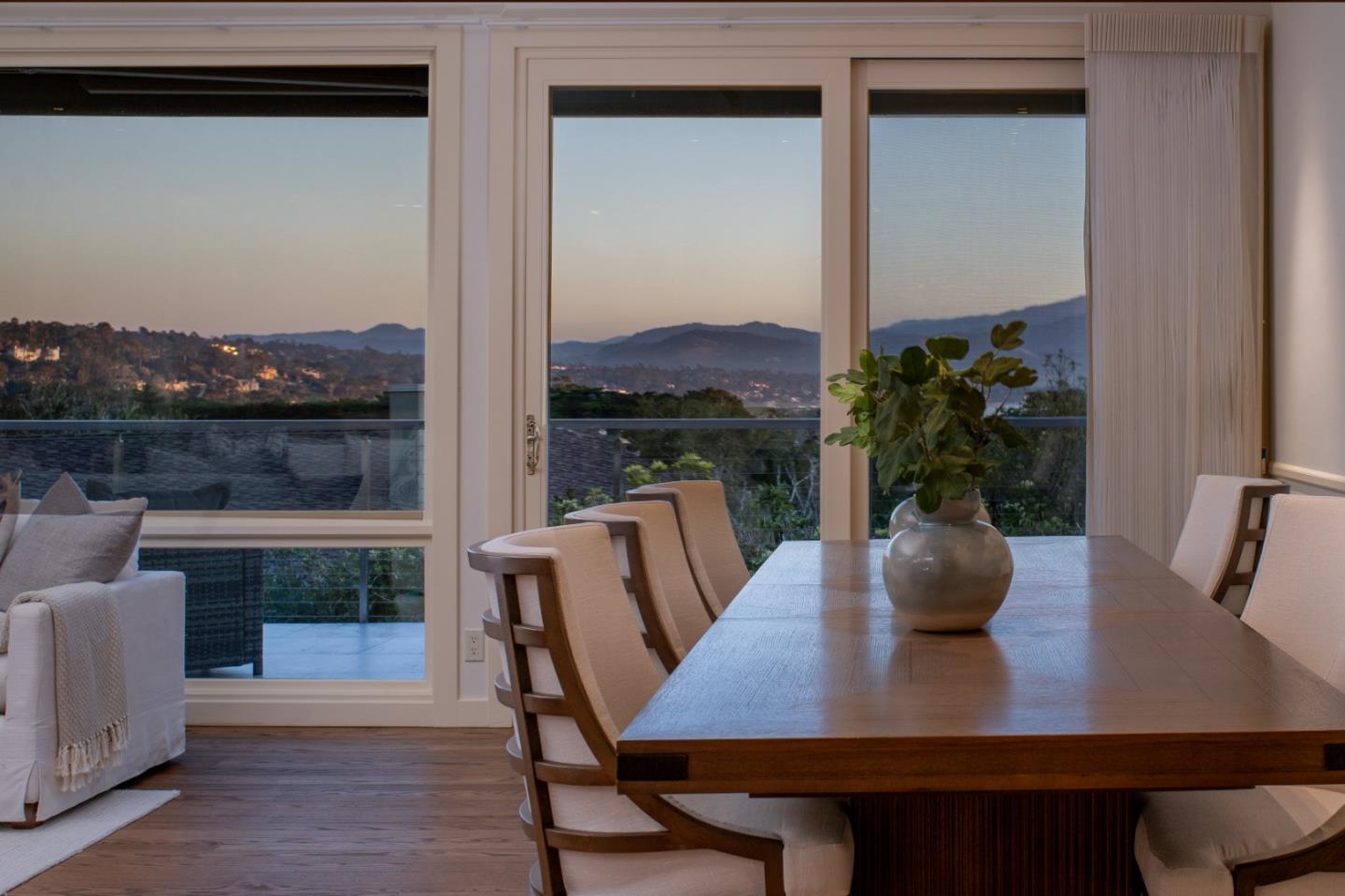 Detail Gallery Image 38 of 42 For 3307 17 Mile Drive #3,  Pebble Beach,  CA 93953 - 4 Beds | 3/1 Baths