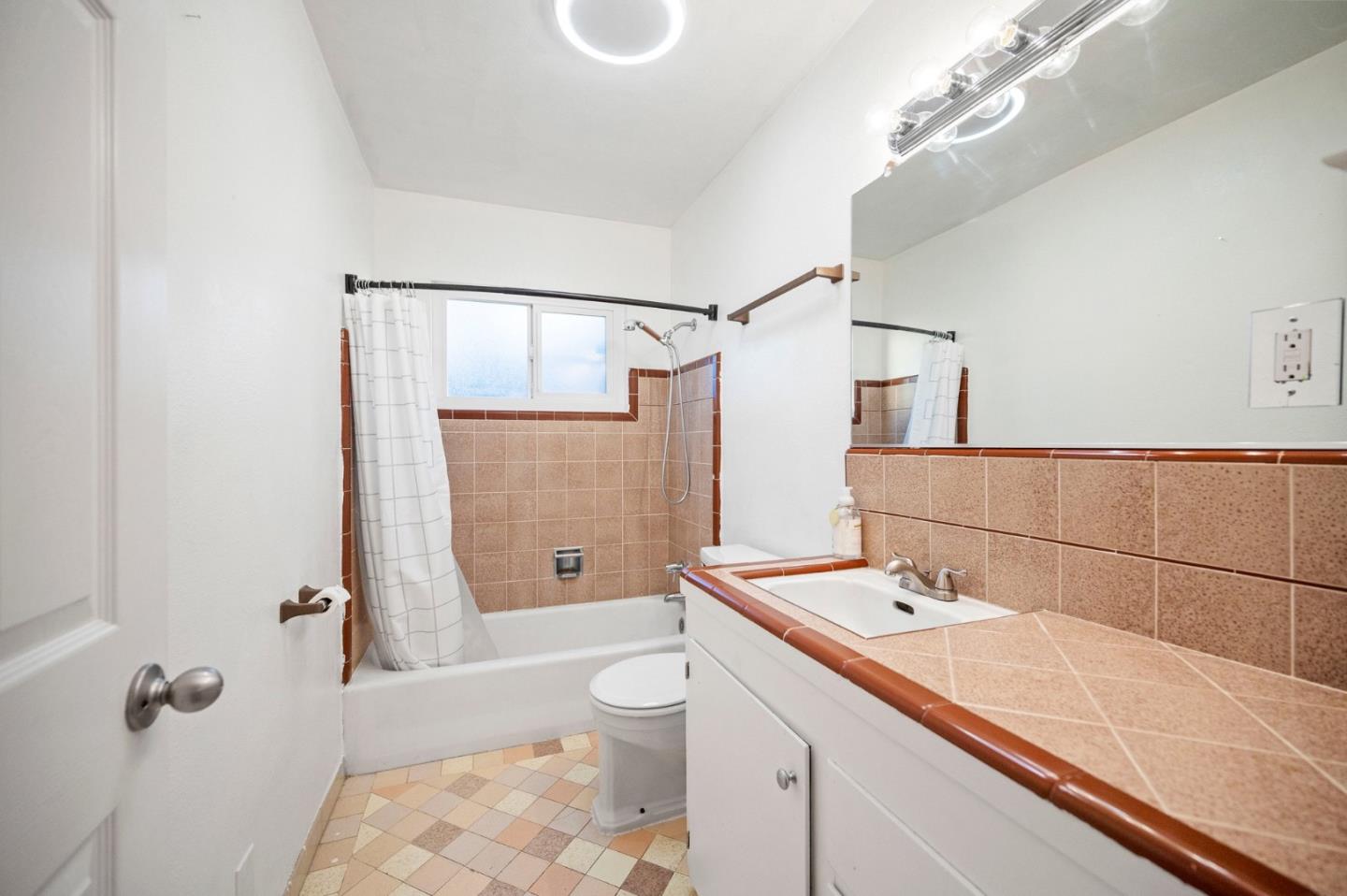 131 S Fremont St, Manteca, CA 95336 photo 16
