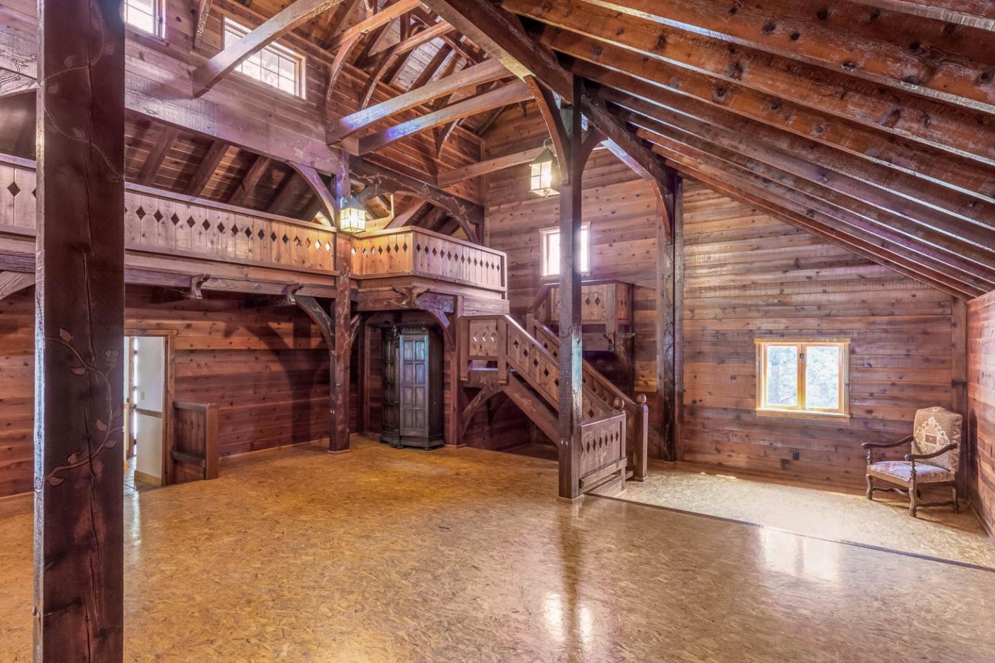 Detail Gallery Image 10 of 11 For 16351 Skyline Blvd, Woodside,  CA 94062 - 6 Beds | 5/4 Baths