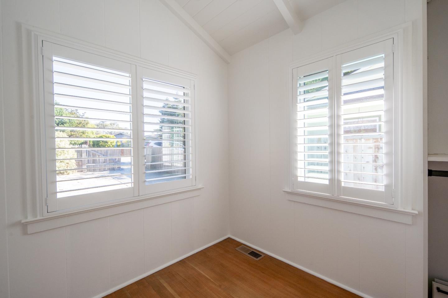 Detail Gallery Image 15 of 24 For 0 San Carlos 5 Sw of 10th Ave, Carmel,  CA 93921 - 2 Beds | 1 Baths