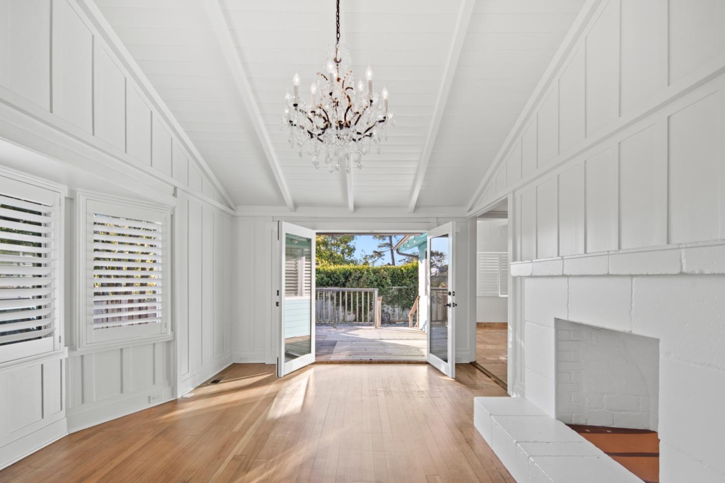 Detail Gallery Image 4 of 24 For 0 San Carlos 5 Sw of 10th Ave, Carmel,  CA 93921 - 2 Beds | 1 Baths