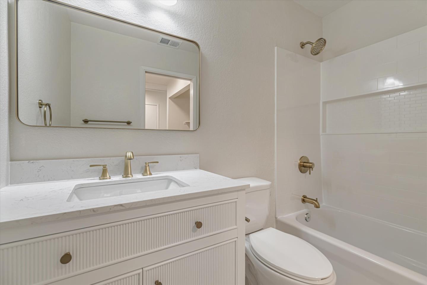 Photo #16: ML81991693 Listing: Photo #16