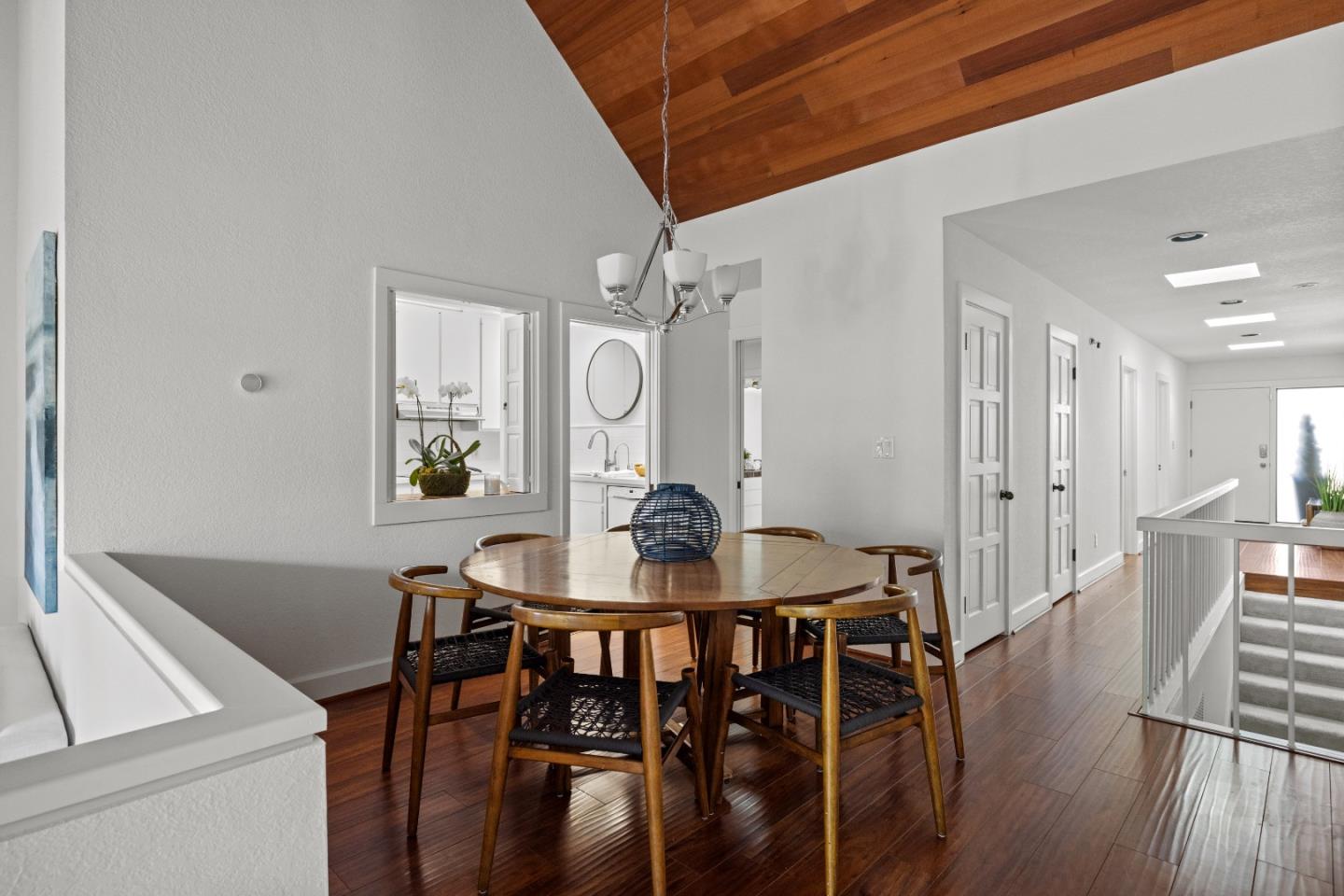 Detail Gallery Image 11 of 27 For 24520 Outlook Dr #17,  Carmel,  CA 93923 - 3 Beds | 2 Baths