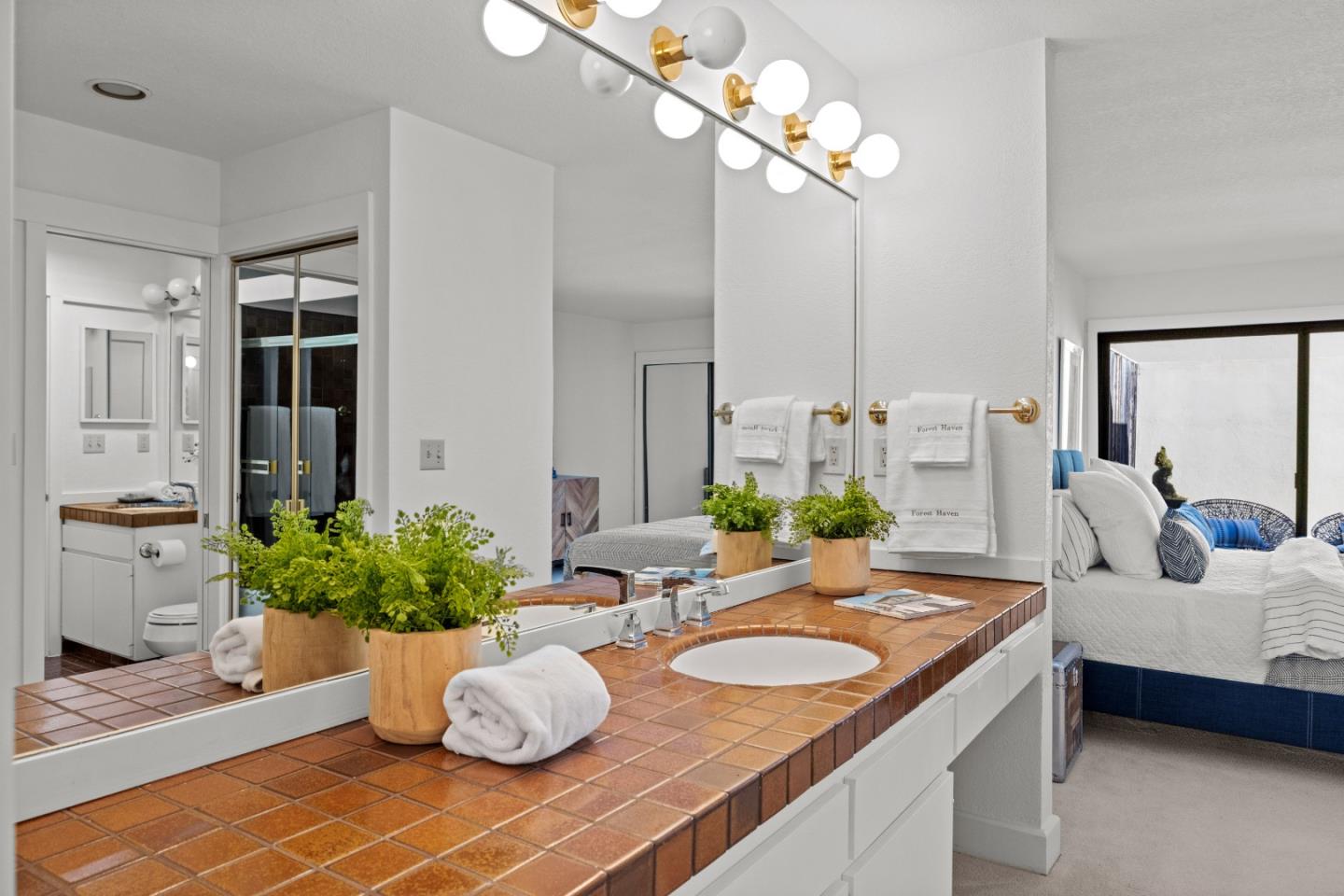 Detail Gallery Image 16 of 27 For 24520 Outlook Dr #17,  Carmel,  CA 93923 - 3 Beds | 2 Baths