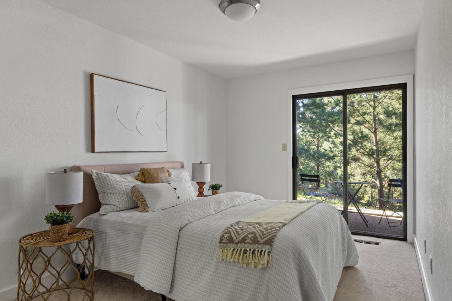 Detail Gallery Image 19 of 27 For 24520 Outlook Dr #17,  Carmel,  CA 93923 - 3 Beds | 2 Baths