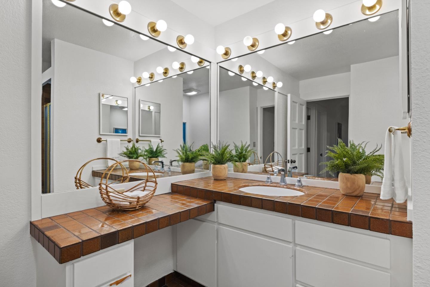 Detail Gallery Image 22 of 27 For 24520 Outlook Dr #17,  Carmel,  CA 93923 - 3 Beds | 2 Baths
