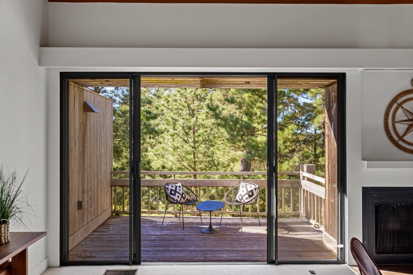 Detail Gallery Image 6 of 27 For 24520 Outlook Dr #17,  Carmel,  CA 93923 - 3 Beds | 2 Baths