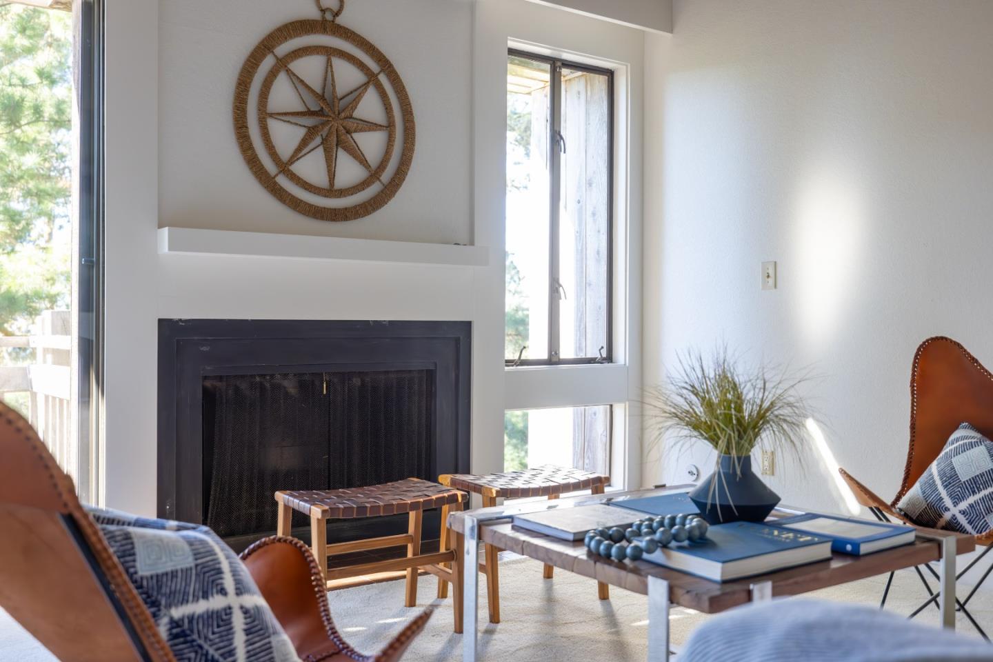 Detail Gallery Image 8 of 27 For 24520 Outlook Dr #17,  Carmel,  CA 93923 - 3 Beds | 2 Baths