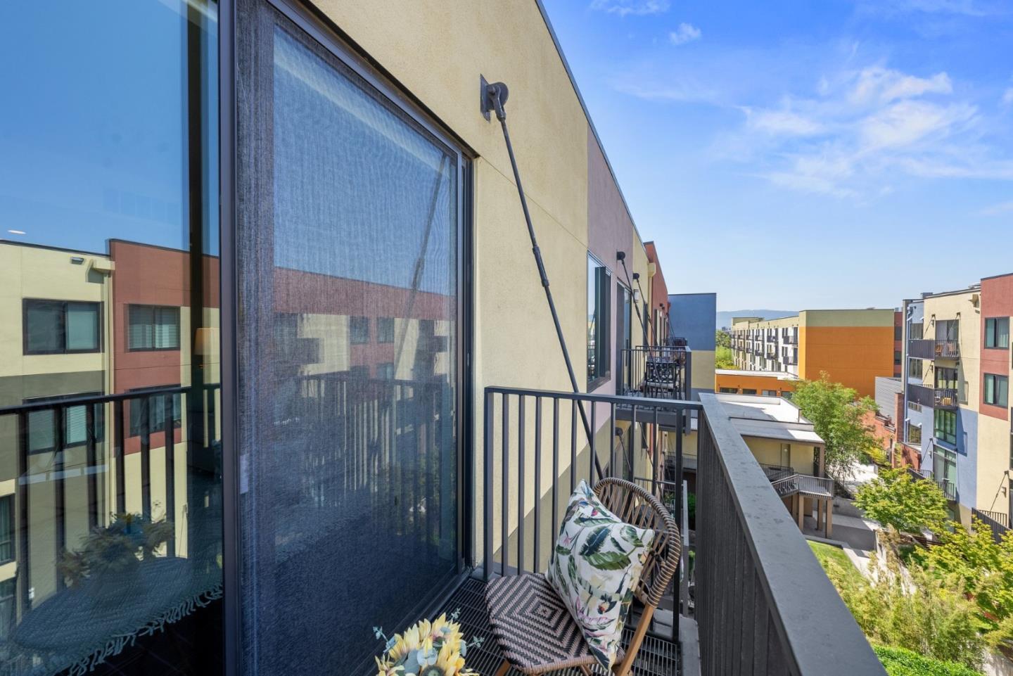 Detail Gallery Image 5 of 51 For 88 Bush #4148,  San Jose,  CA 95126 - 2 Beds | 2 Baths