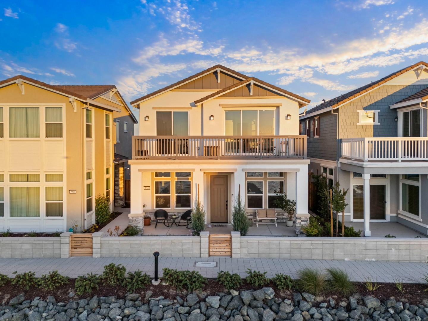 Detail Gallery Image 2 of 66 For 854 Freeboard Ct, Bethel Island,  CA 94511 - 4 Beds | 2/1 Baths