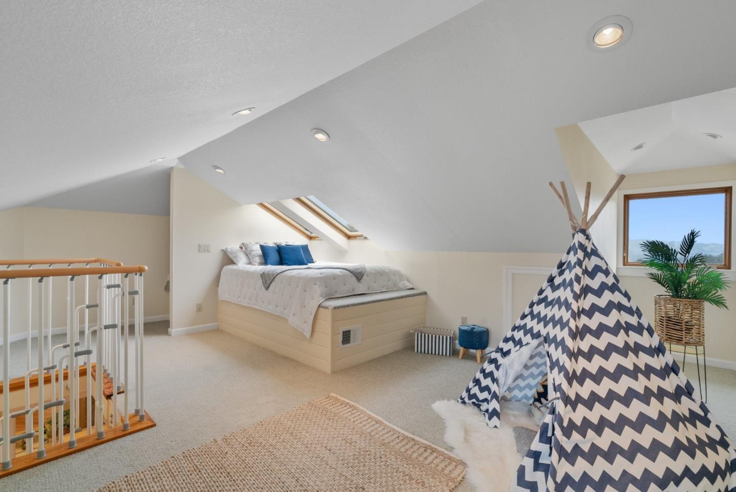 Detail Gallery Image 38 of 64 For 900 E Bel Mar Dr, La Selva Beach,  CA 95076 - 3 Beds | 2/1 Baths