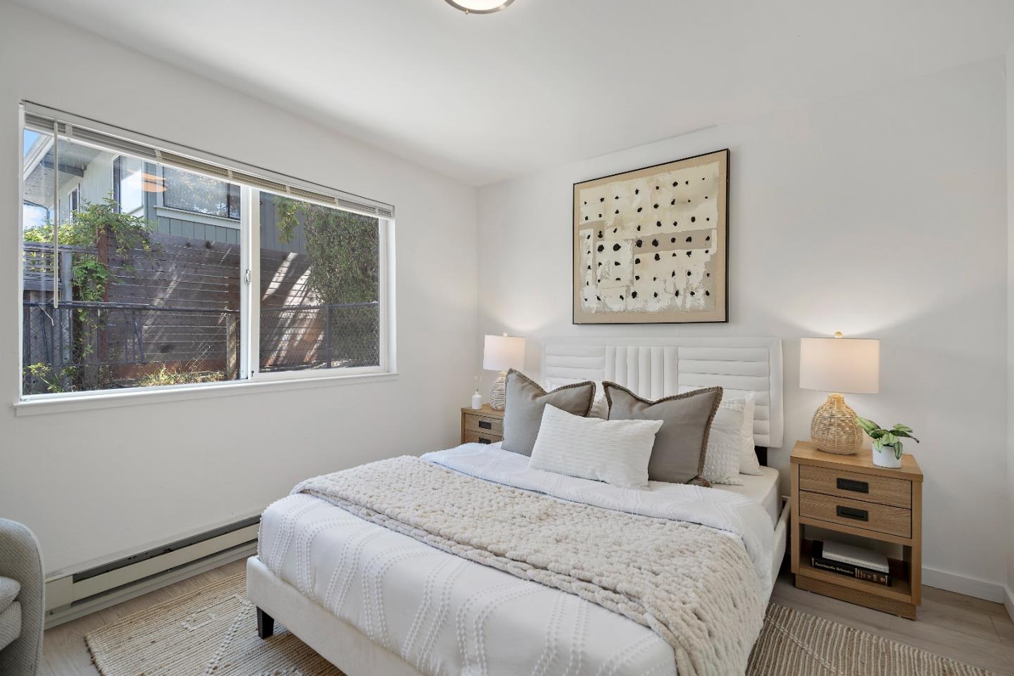 Detail Gallery Image 10 of 43 For 260 Lake Ave #1,  Santa Cruz,  CA 95062 - 2 Beds | 2 Baths