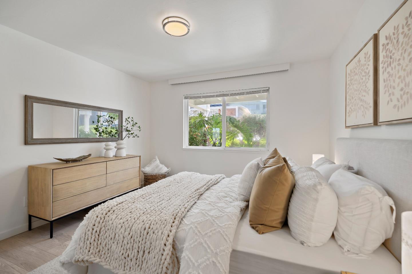 Detail Gallery Image 19 of 43 For 260 Lake Ave #1,  Santa Cruz,  CA 95062 - 2 Beds | 2 Baths