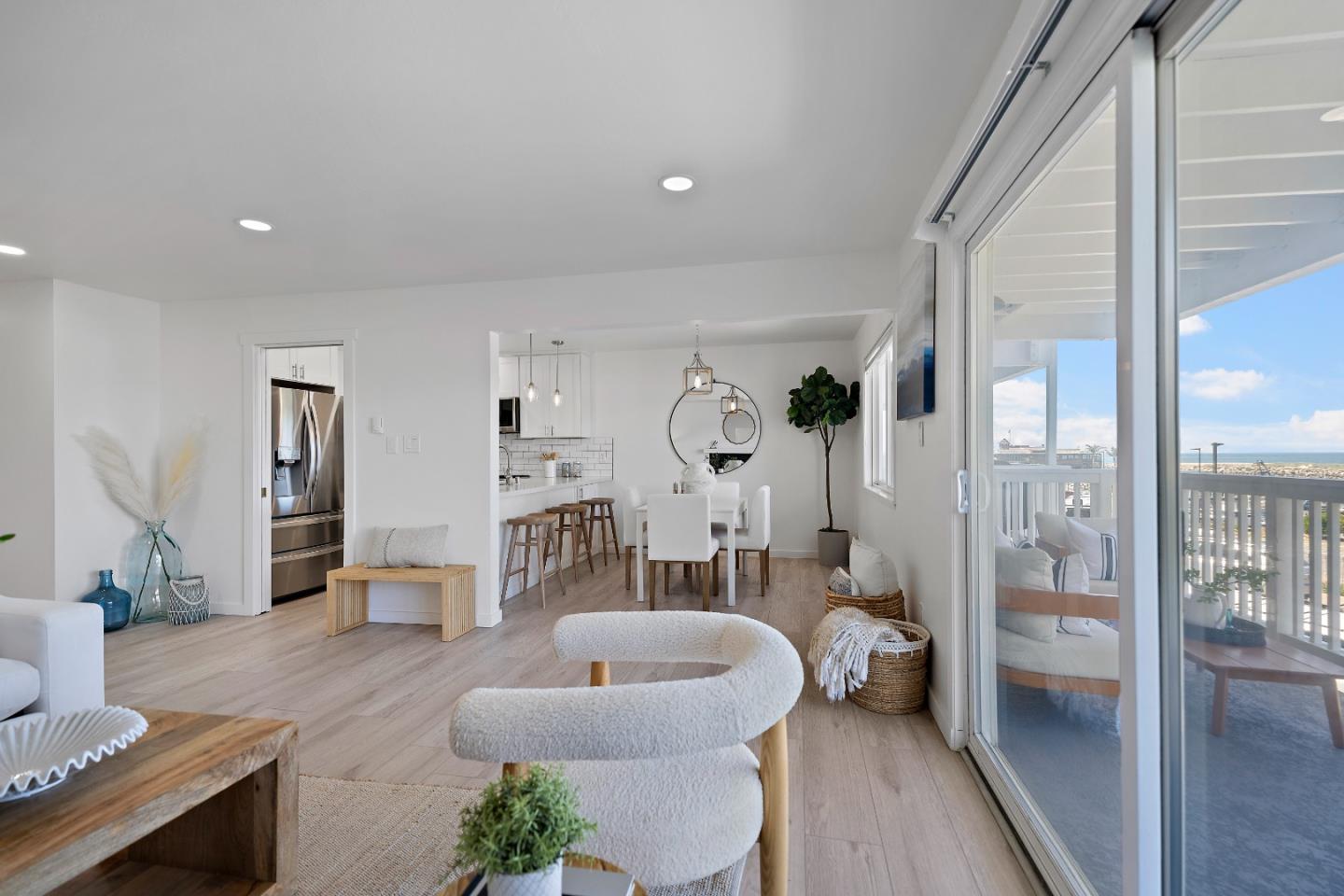 Detail Gallery Image 25 of 43 For 260 Lake Ave #1,  Santa Cruz,  CA 95062 - 2 Beds | 2 Baths