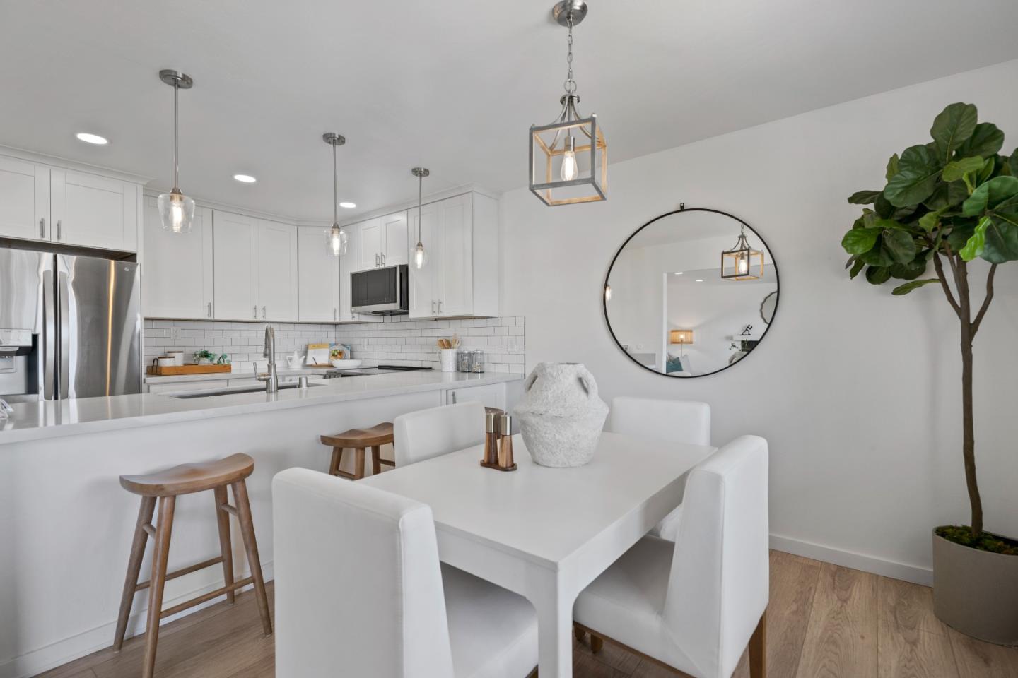 Detail Gallery Image 26 of 43 For 260 Lake Ave #1,  Santa Cruz,  CA 95062 - 2 Beds | 2 Baths