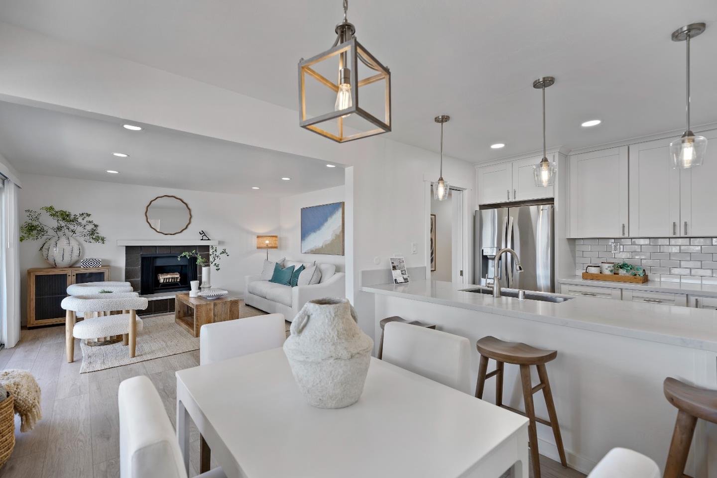 Detail Gallery Image 27 of 43 For 260 Lake Ave #1,  Santa Cruz,  CA 95062 - 2 Beds | 2 Baths