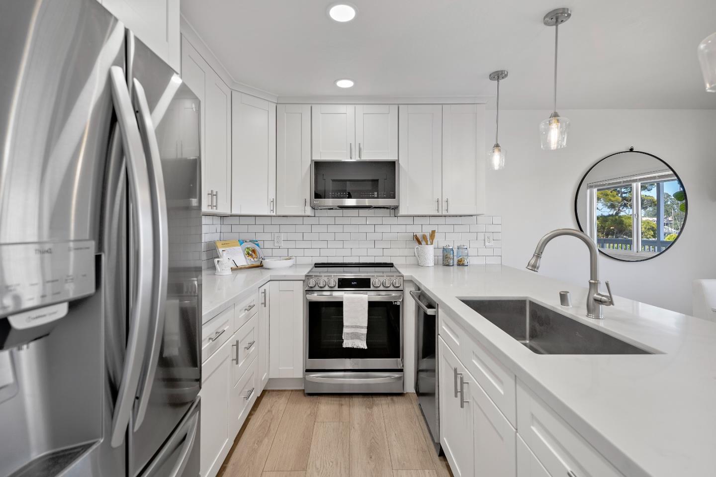 Detail Gallery Image 30 of 43 For 260 Lake Ave #1,  Santa Cruz,  CA 95062 - 2 Beds | 2 Baths