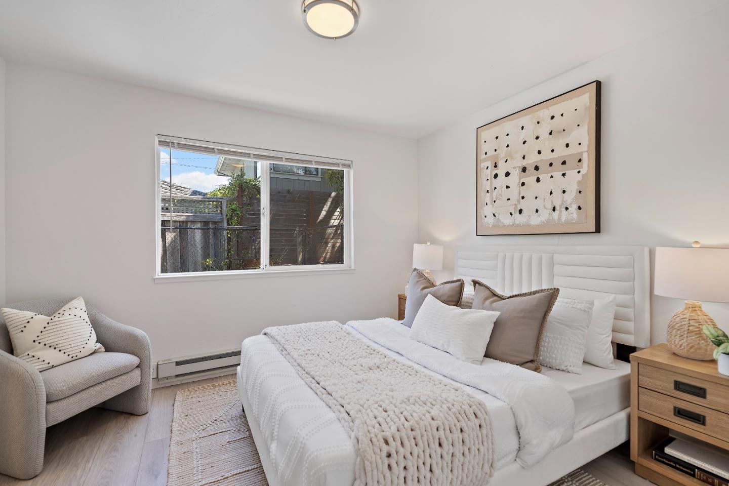 Detail Gallery Image 9 of 43 For 260 Lake Ave #1,  Santa Cruz,  CA 95062 - 2 Beds | 2 Baths
