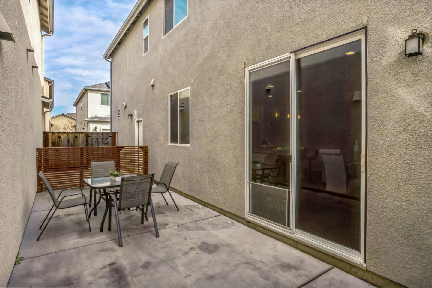 Detail Gallery Image 21 of 29 For 148 Heartland Dr, Hollister,  CA 95023 - 3 Beds | 2/1 Baths