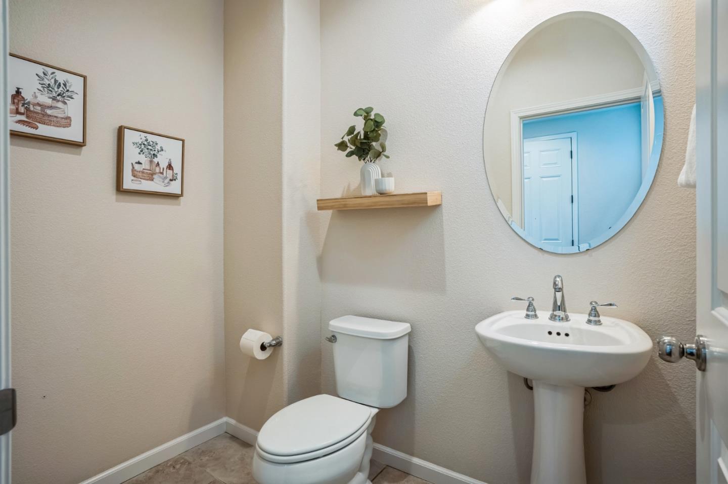 Detail Gallery Image 9 of 29 For 148 Heartland Dr, Hollister,  CA 95023 - 3 Beds | 2/1 Baths