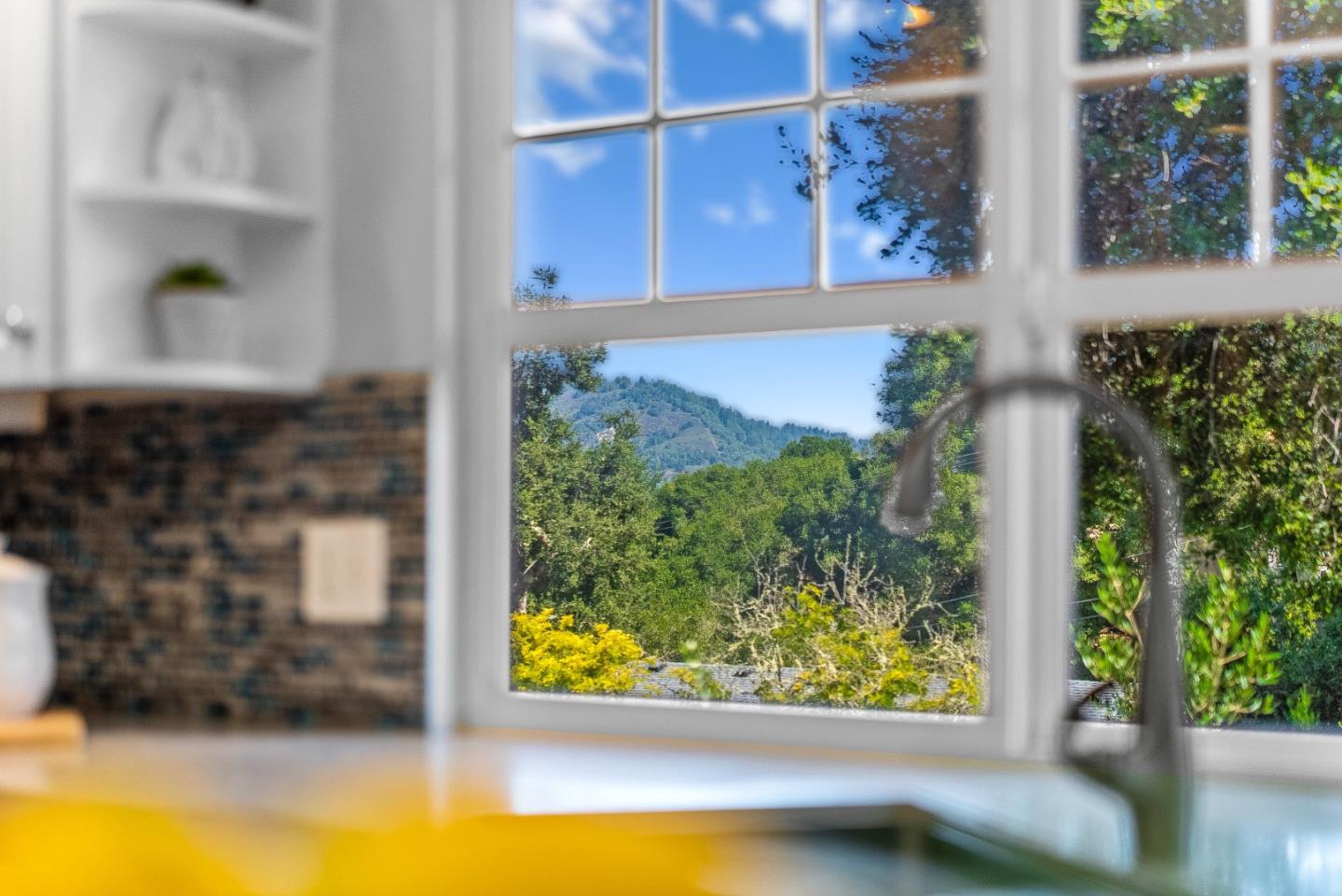 Detail Gallery Image 9 of 60 For 514 Noteware Dr, Ben Lomond,  CA 95005 - 4 Beds | 3 Baths