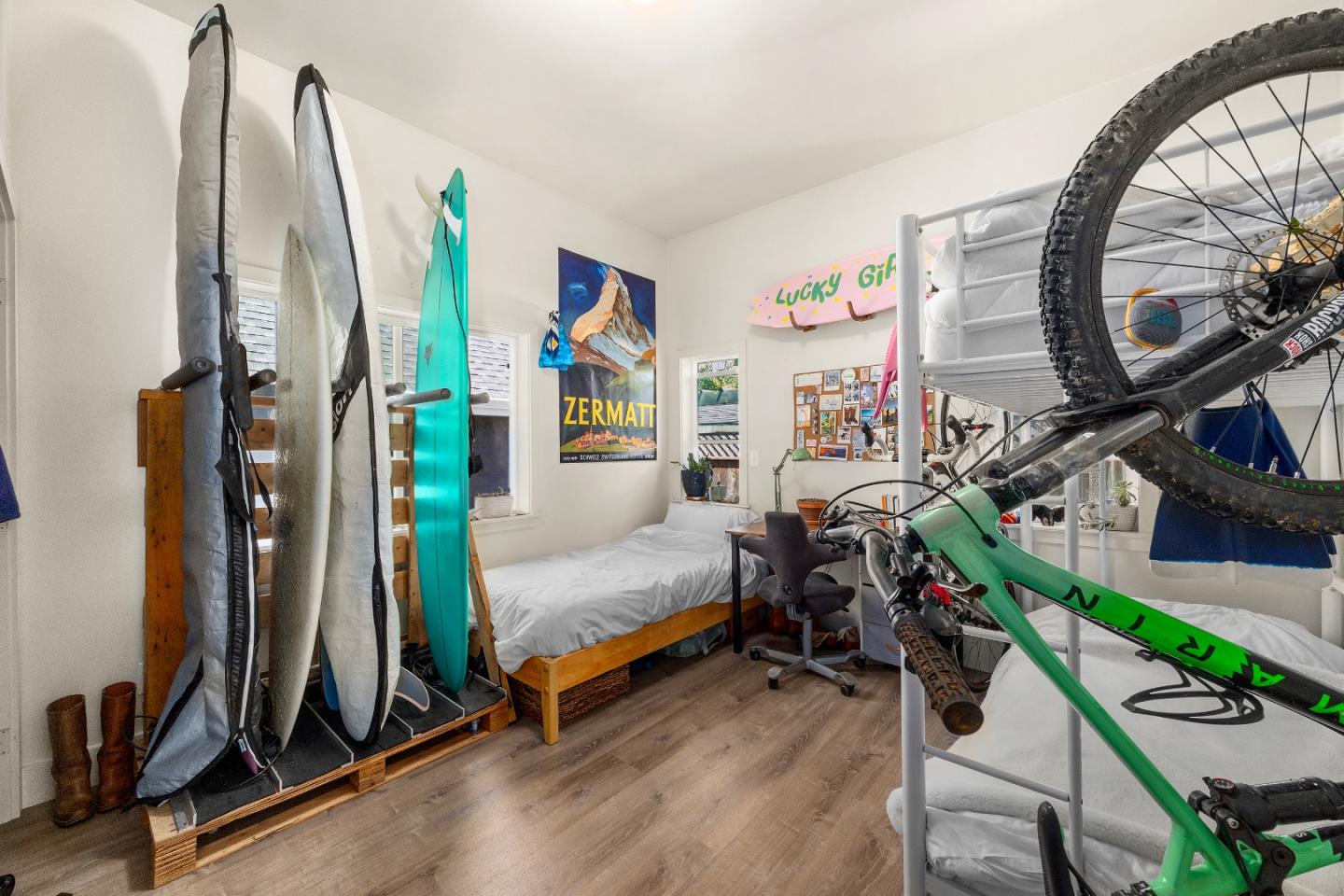 Detail Gallery Image 15 of 41 For 1124 Laurel St, Santa Cruz,  CA 95060 - 3 Beds | 2 Baths