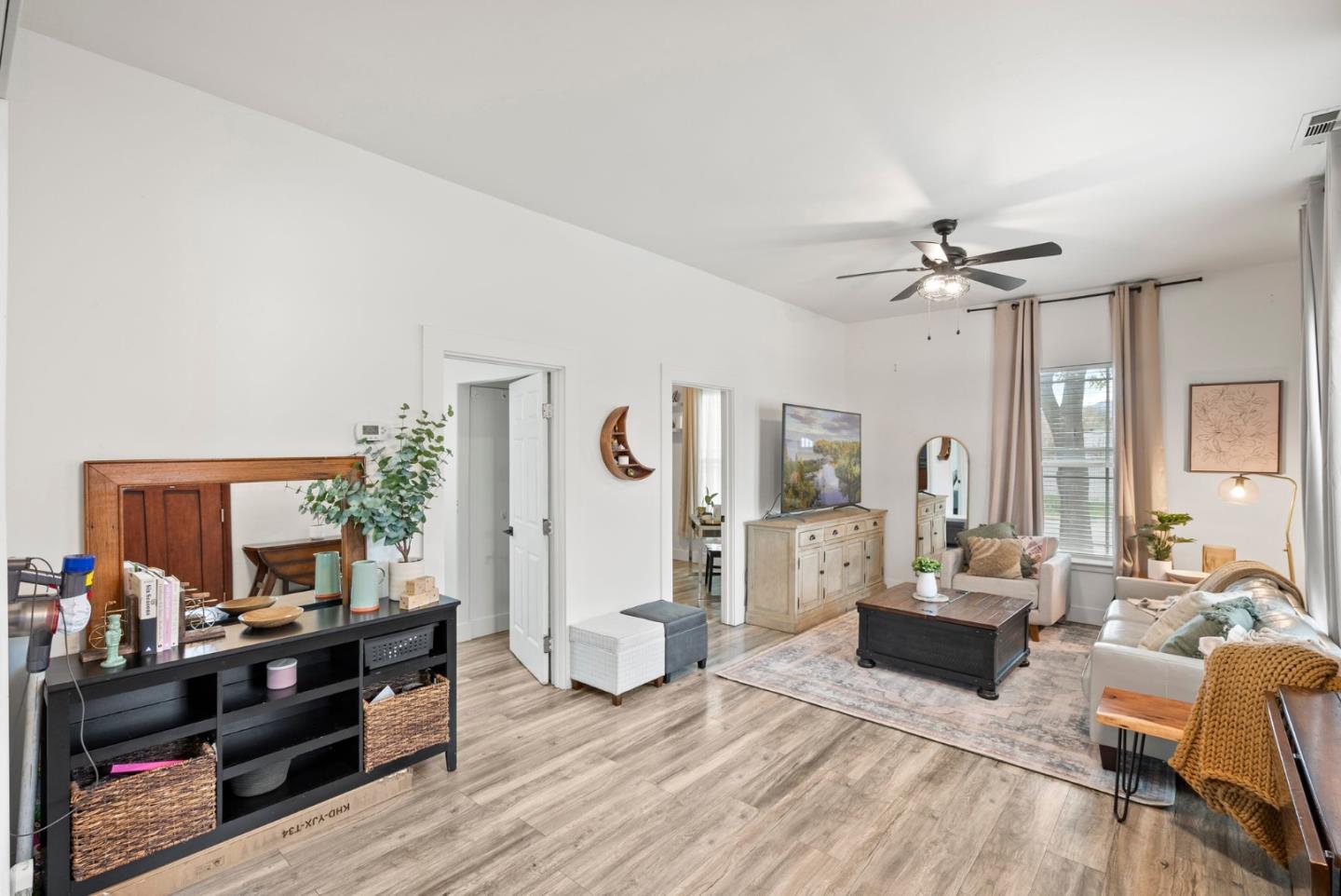 Detail Gallery Image 11 of 43 For 18560 Del Monte Ave, Morgan Hill,  CA 95037 - 3 Beds | 1 Baths