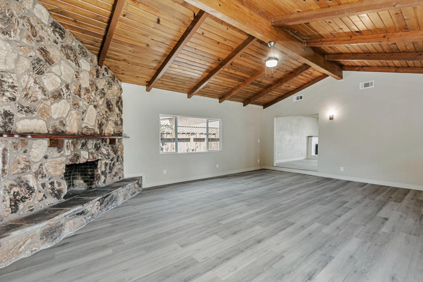 Detail Gallery Image 14 of 34 For 1917 Saturn Ct, Ceres,  CA 95307 - 3 Beds | 2 Baths