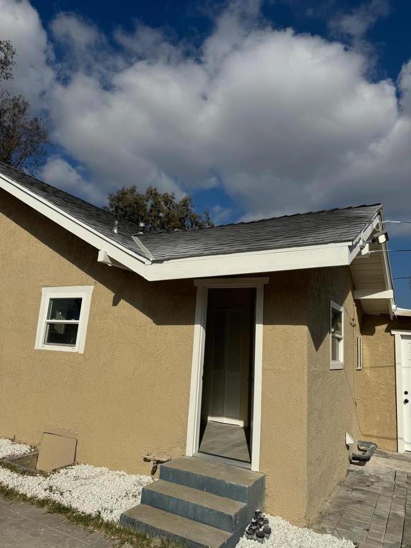 Detail Gallery Image 13 of 24 For 1435 Orange Ave, Santa Ana,  CA 92707 - 3 Beds | 2 Baths