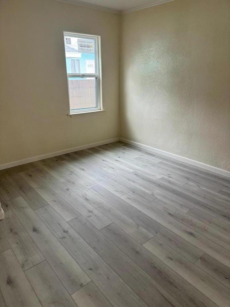 Detail Gallery Image 9 of 24 For 1435 Orange Ave, Santa Ana,  CA 92707 - 3 Beds | 2 Baths